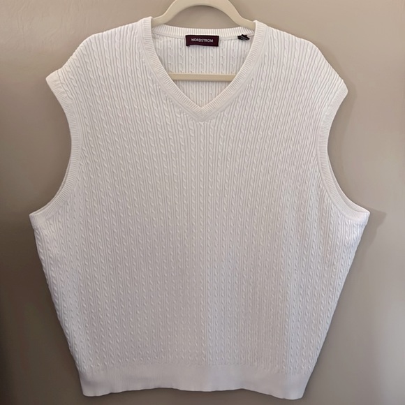 Nordstrom Men’s sweater vest color cream 100%cotton Vneck size XL - Picture 1 of 12